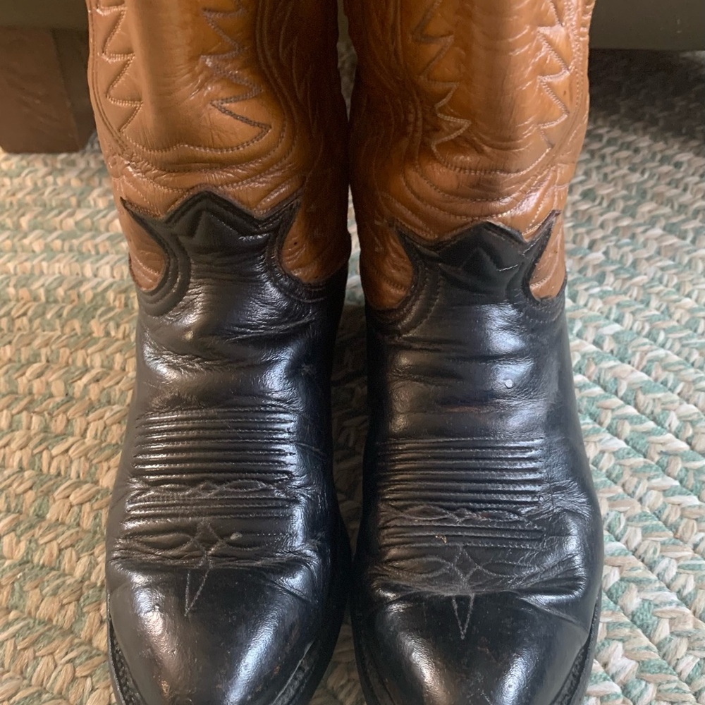 Tony Lama Brown and Black Cowboy Boots - Picture 4 of 6
